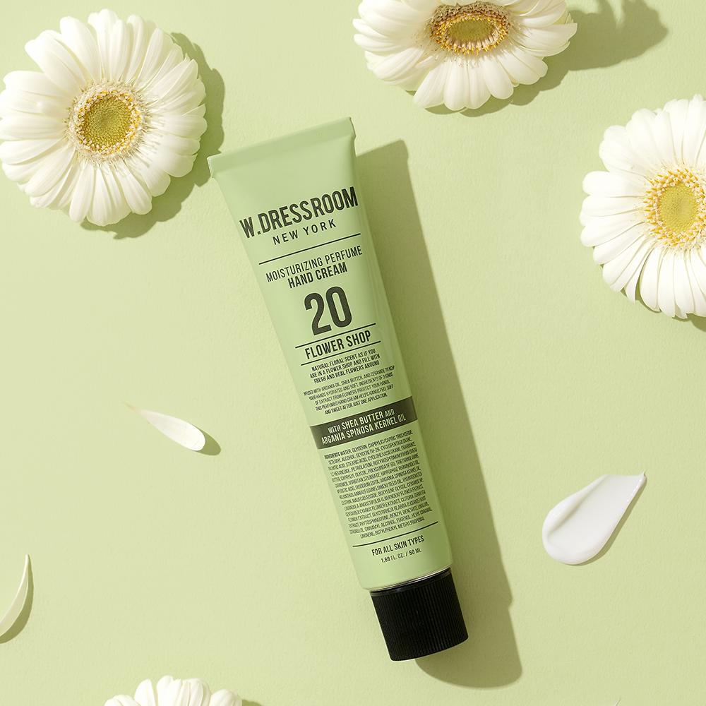 W. DRESSROOM Moisturizing Perfume Hand Cream 20 Flower Shop