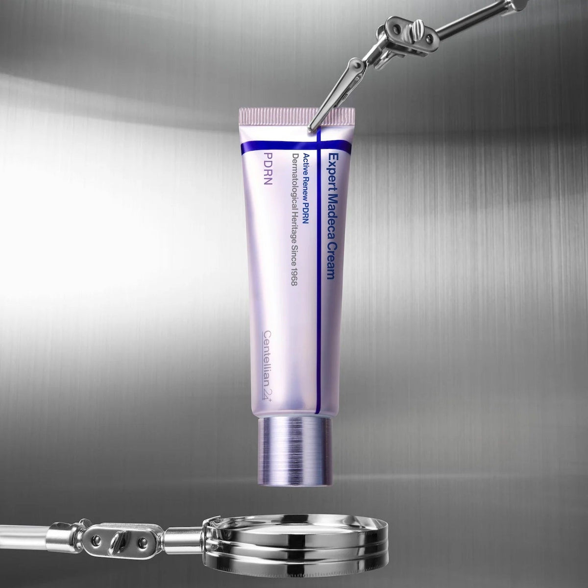 CENTELLIAN24 Expert Madeca Cream Active Renew PDRN cream texture swatch