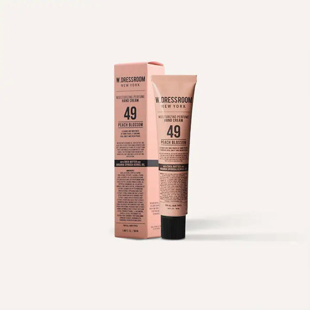 W DRESSROOM Moisturizing 
Perfume Hand Cream 49 Peach 
Blossom